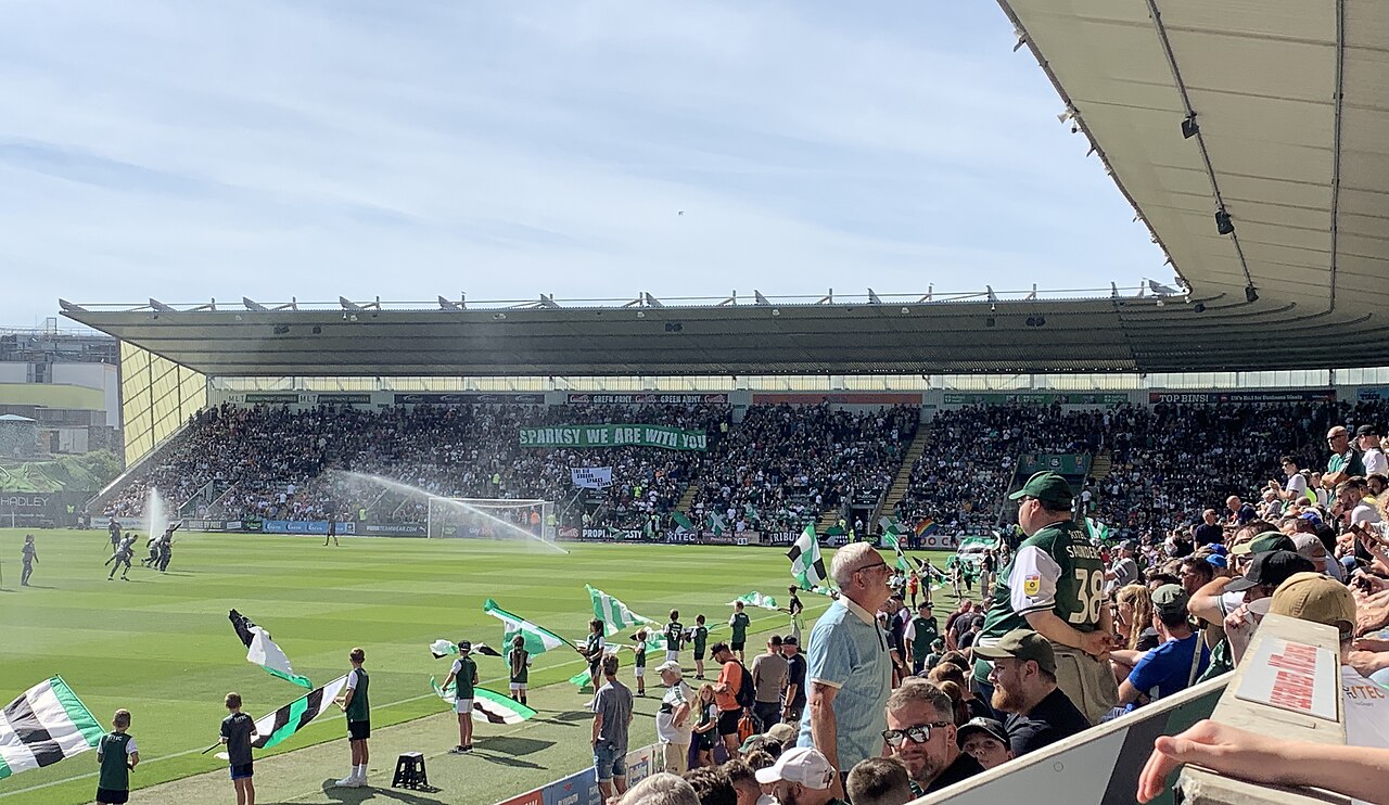 Owen Oseni Chooses Nigeria